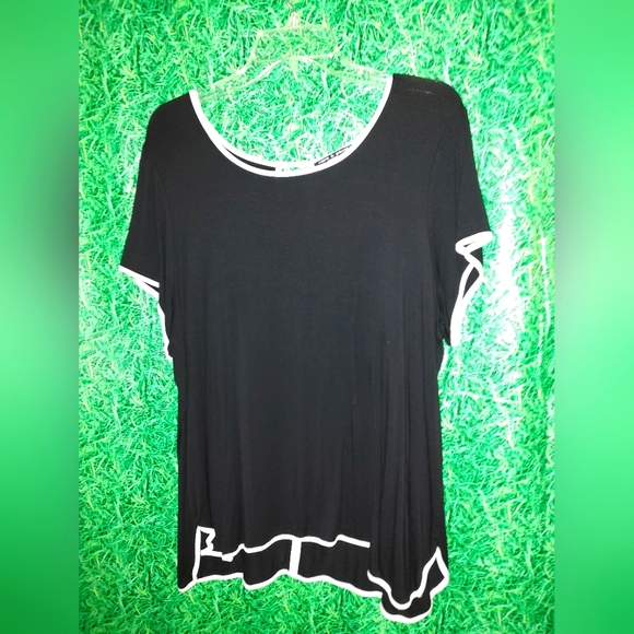 Cable & Gauge 1X Short Cap Sleeve Black with White Trim Cutout in Back Pre-owned - Picture 1 of 10